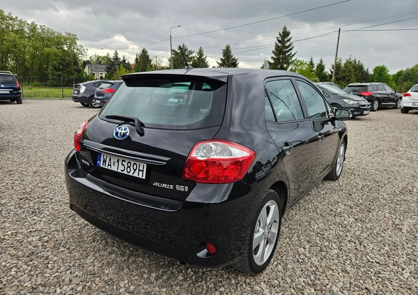 Toyota Auris cena 31900 przebieg: 247786, rok produkcji 2012 z Warszawa małe 172